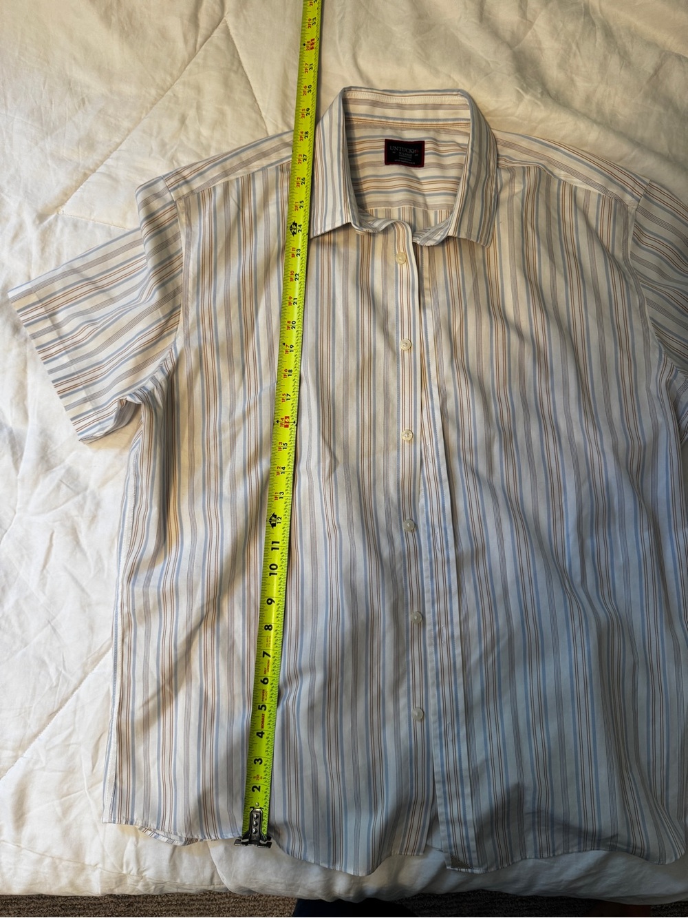 UNTUCKit Short Sleeve Button-Down in Blue and Cream Stripes